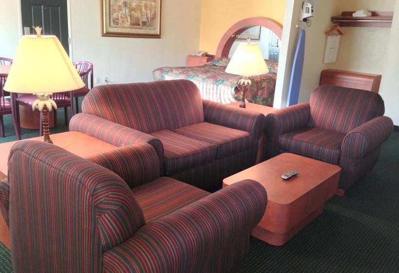 ホテル University Inn And Suites