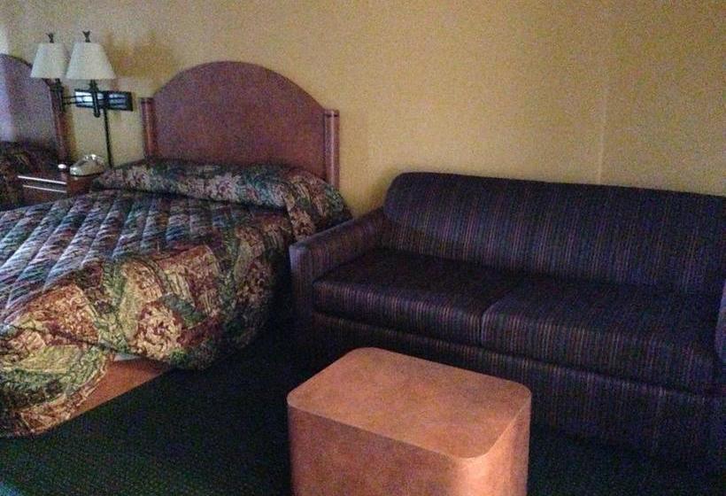 فندق University Inn And Suites
