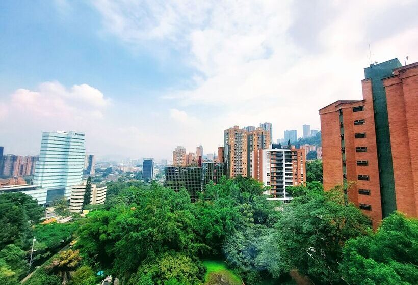 فندق Viaggio Medellin Grand Select