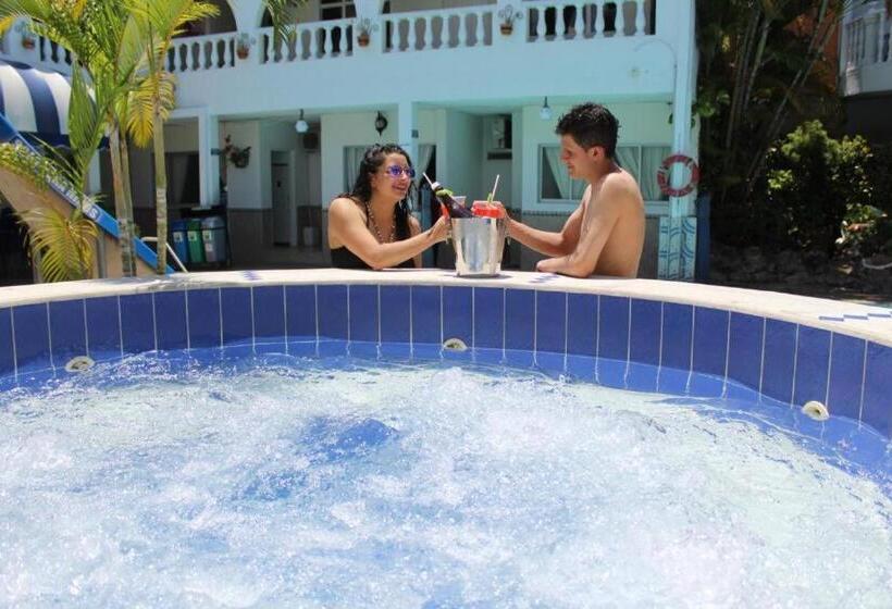 هتل Villa Del Rosario Nuevo