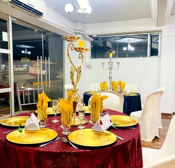 Отель West California