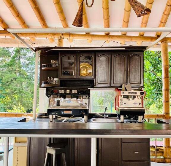 هتل West California