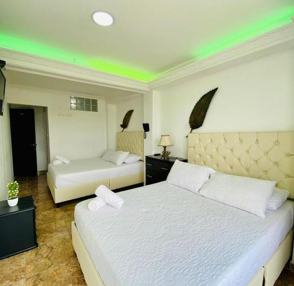 Отель West California