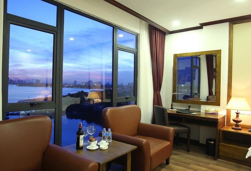 هتل West Lake Homes