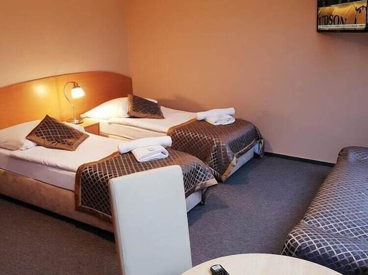 בית מלון כפרי Willa Kłodzko Zacisze   Sauna   Siłownia   Komnata Solna