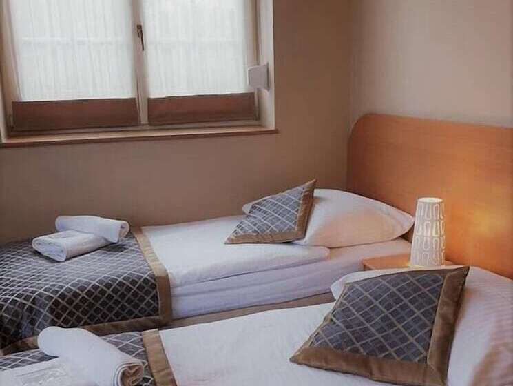 בית מלון כפרי Willa Kłodzko Zacisze   Sauna   Siłownia   Komnata Solna