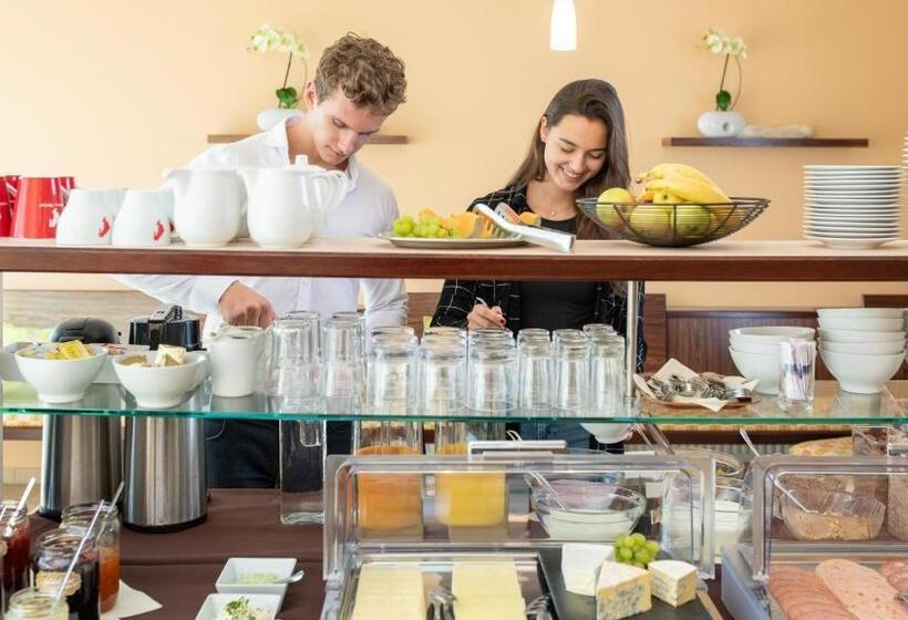 Отель Wohlfühlpension Kristan