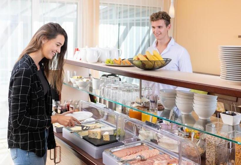 Отель Wohlfühlpension Kristan