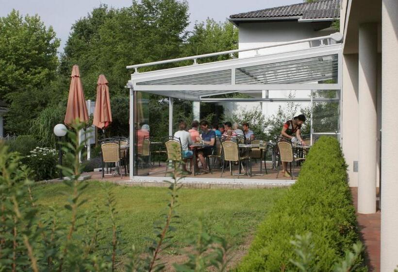 Отель Wohlfühlpension Kristan