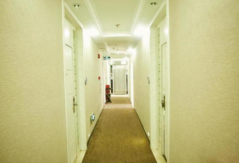 בית מלון כפרי Xinghe Xinfeng  Railway Station & Bus Station Branch