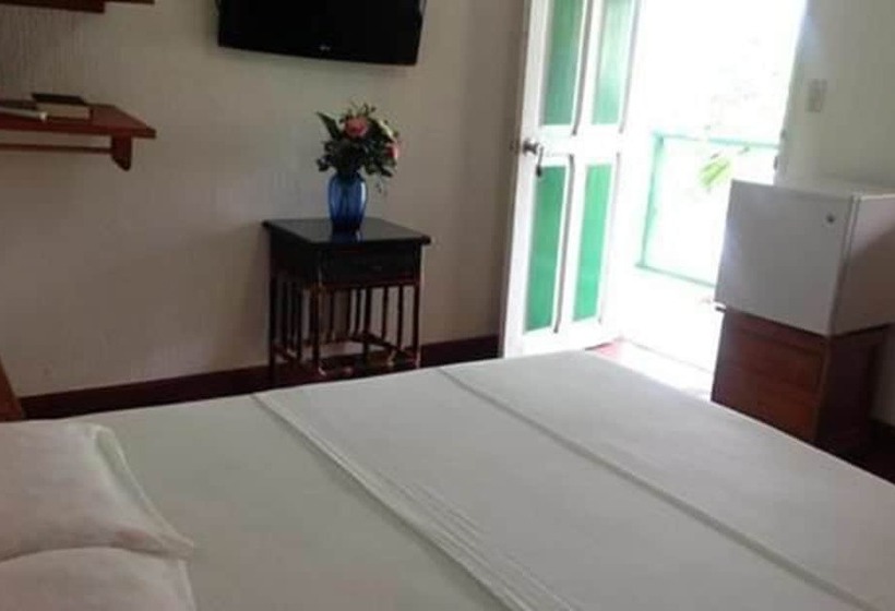 酒店 Y Centro De Buceo Sirius