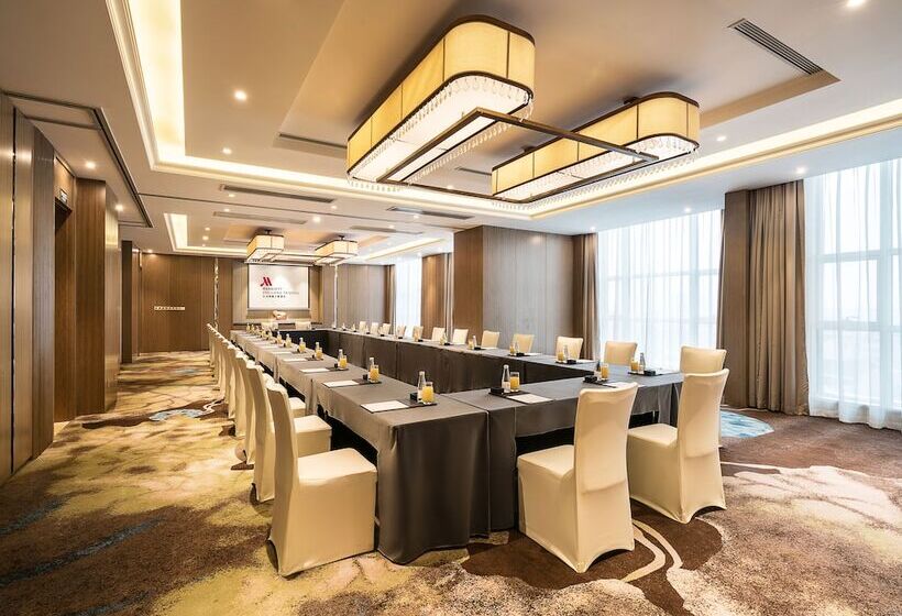 בית מלון כפרי Zhejiang Taizhou Marriott