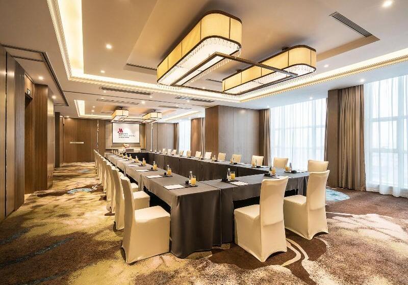 בית מלון כפרי Zhejiang Taizhou Marriott