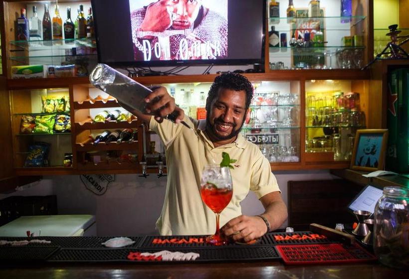 Aroha Villana Hostel