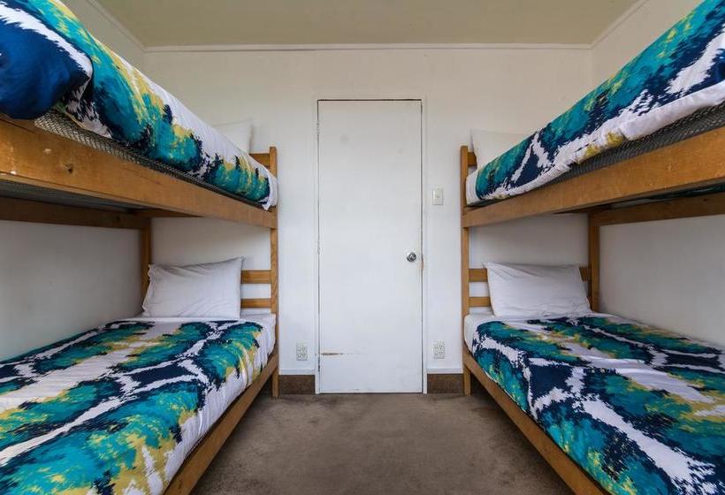 Lake Hawea Hostel