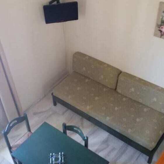 Mythos Beach Hotel Apartments