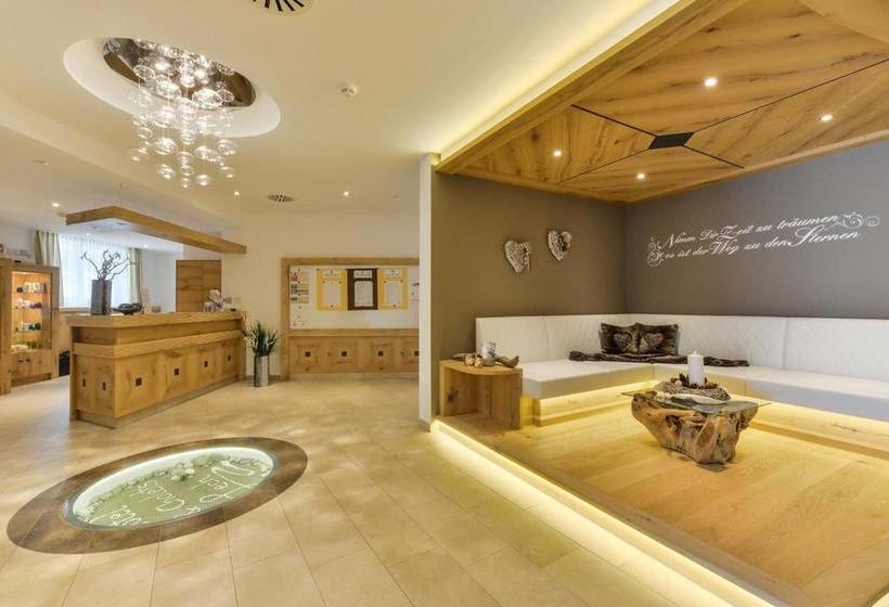 בית מלון כפרי Oberlechtaler Hof Boutique