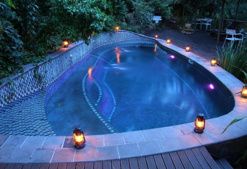 بنسيون Leaves Lodge And Spa