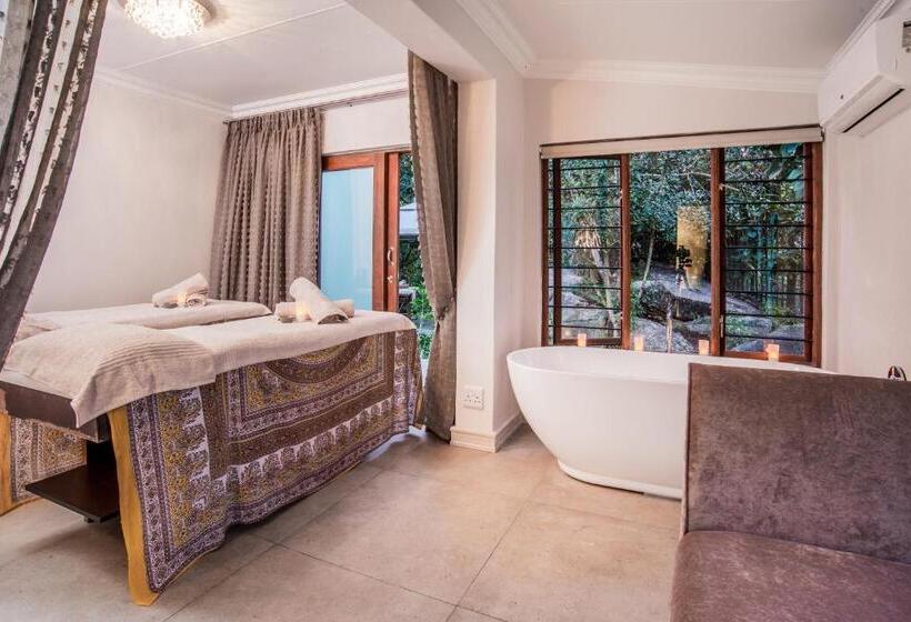 بنسيون Leaves Lodge And Spa