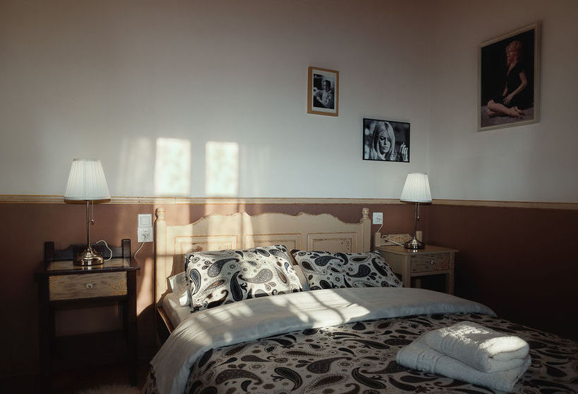 بنسيون Olga Rooms