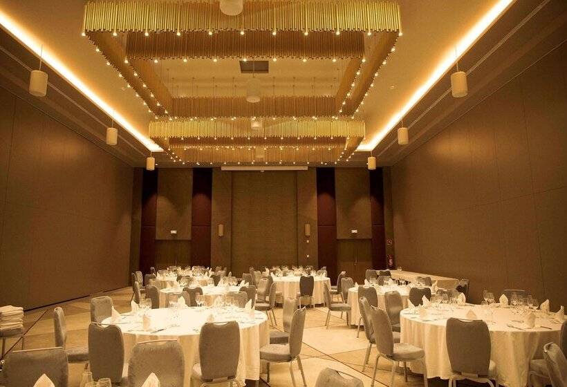 Radisson Blu Hotel, Abidjan Airport