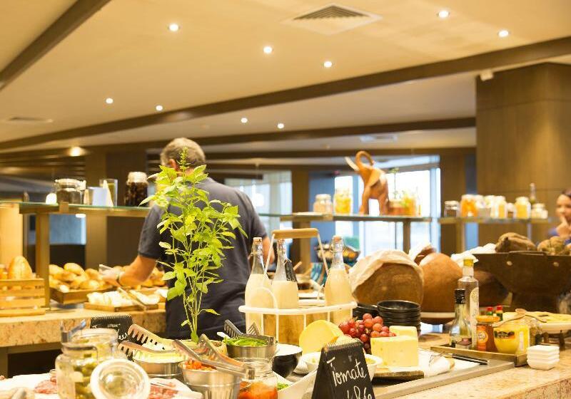 Radisson Blu Hotel, Abidjan Airport