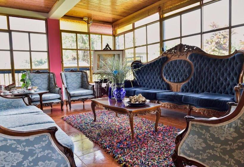 اقامتگاه Finca Hotel Los Girasoles