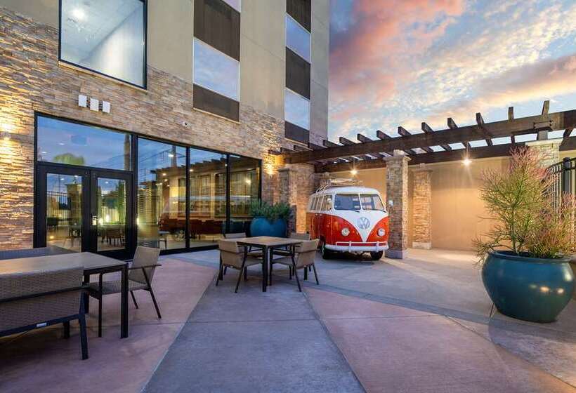 Suncoast Park Hotel Anaheim Resort, Tapestry By Hilton