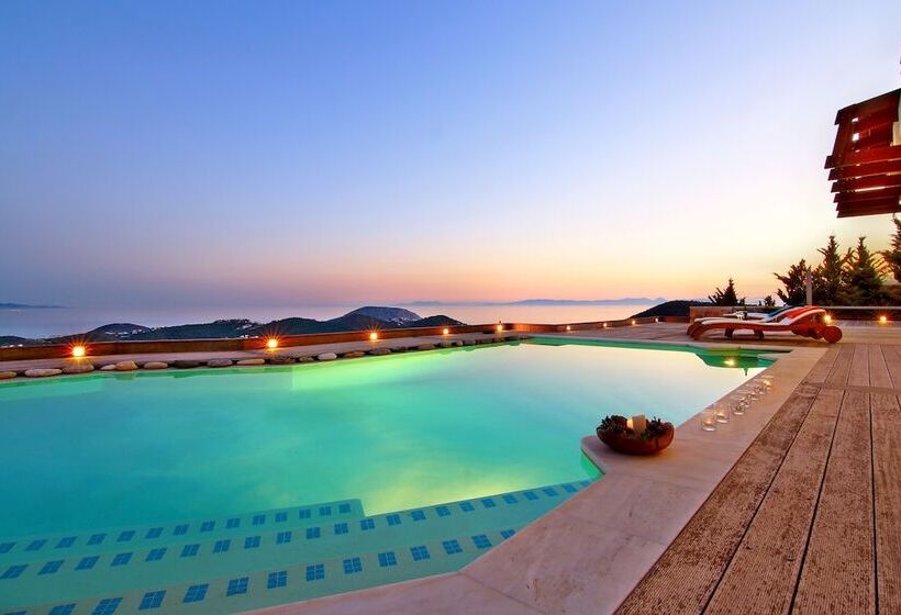 Villa Takeoff Saronida