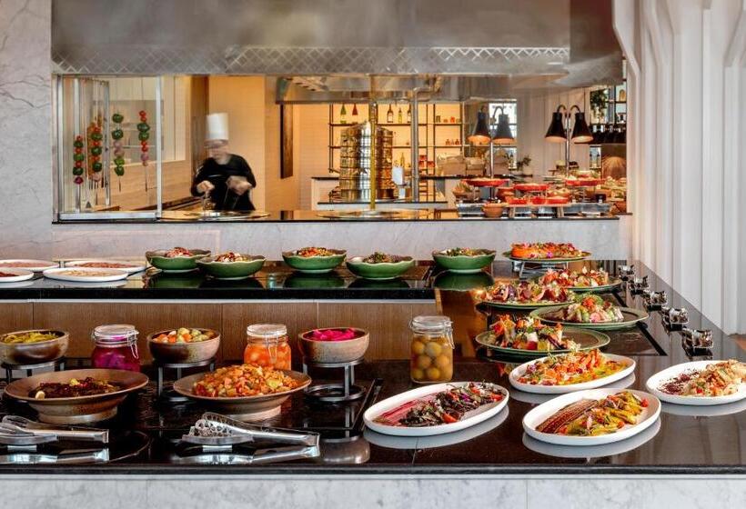 Отель Marriott Marquis Dubai