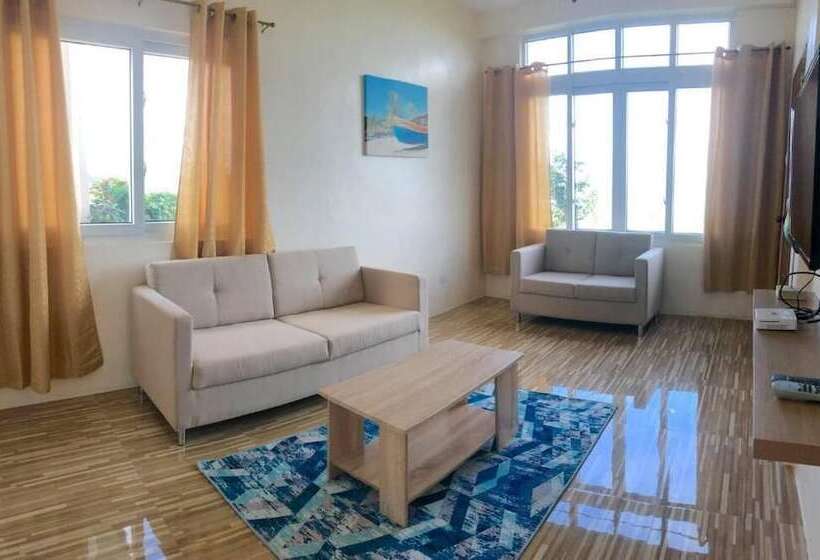 Acapulco Resort & Suites