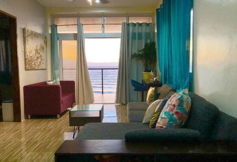 Acapulco Resort & Suites