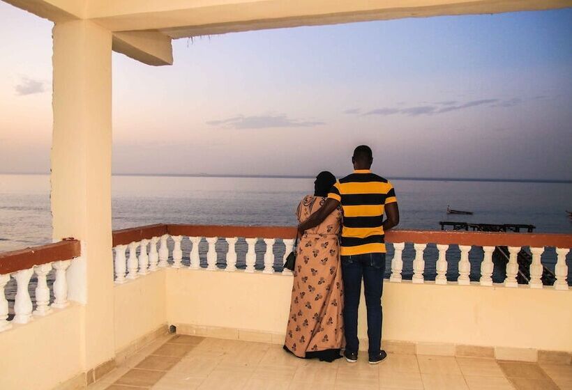 هتل Atlanticoast Residence