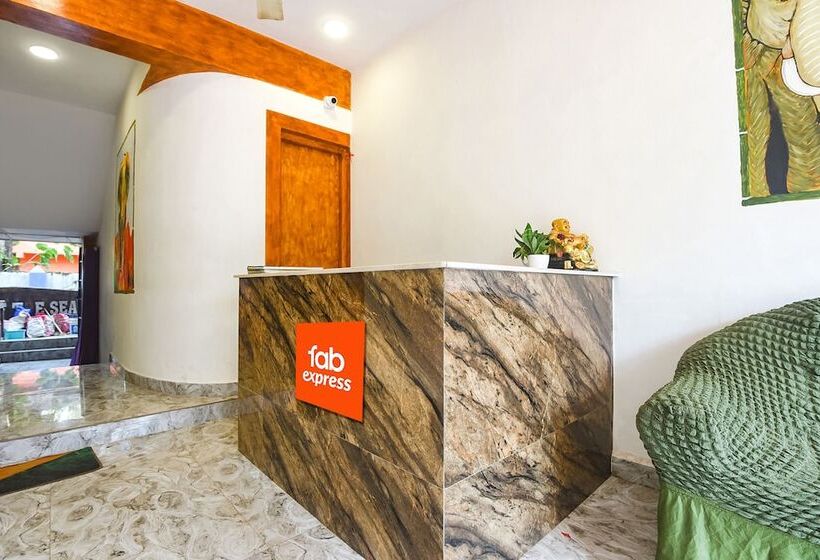 Fabhotel Grand Royal Palms