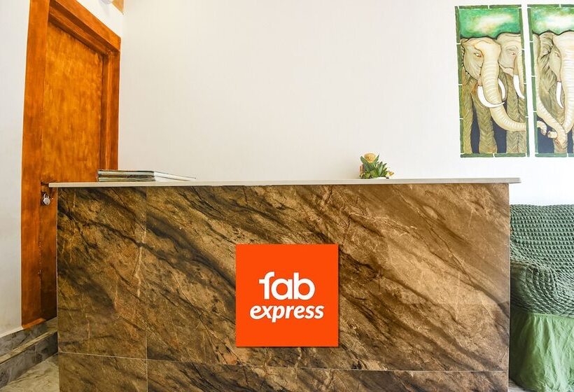 Fabhotel Grand Royal Palms