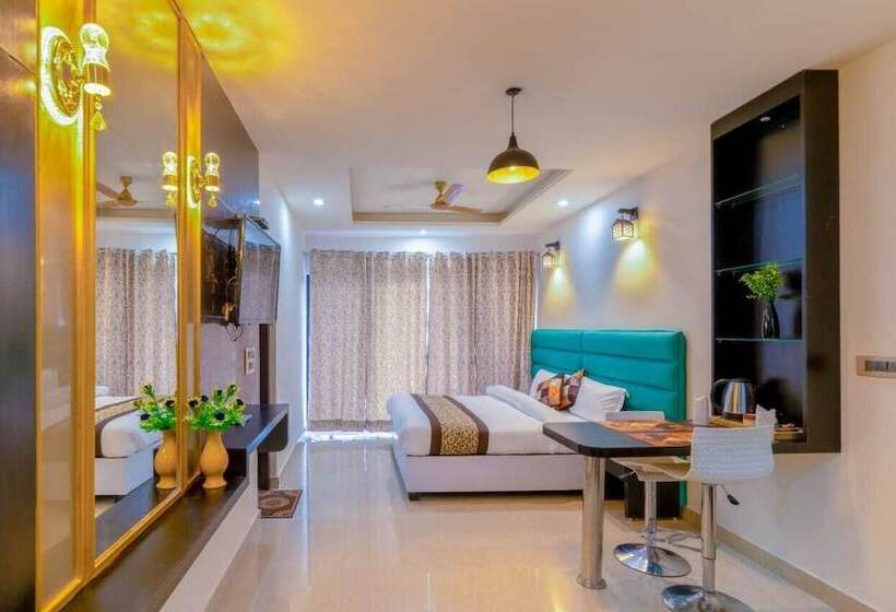 בית מלון כפרי Royals Moonlight Resort Bhimtal