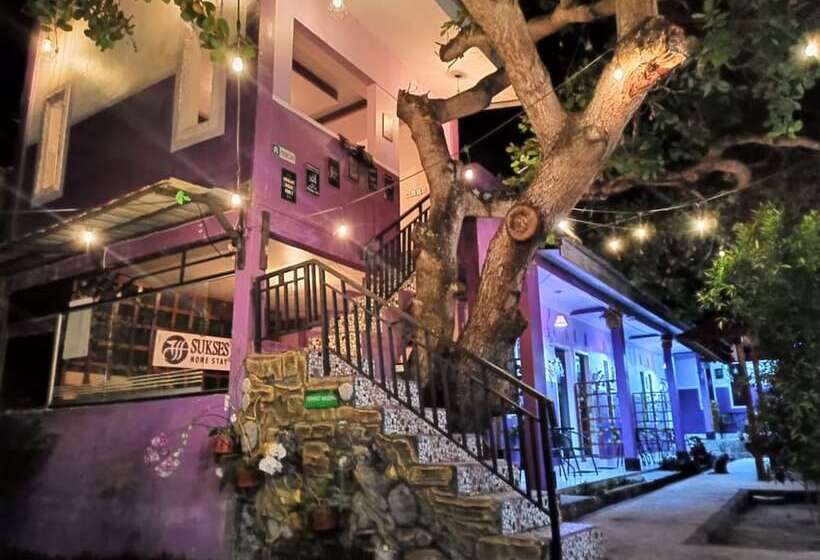 פנסיון Homestay Sukses Tambora