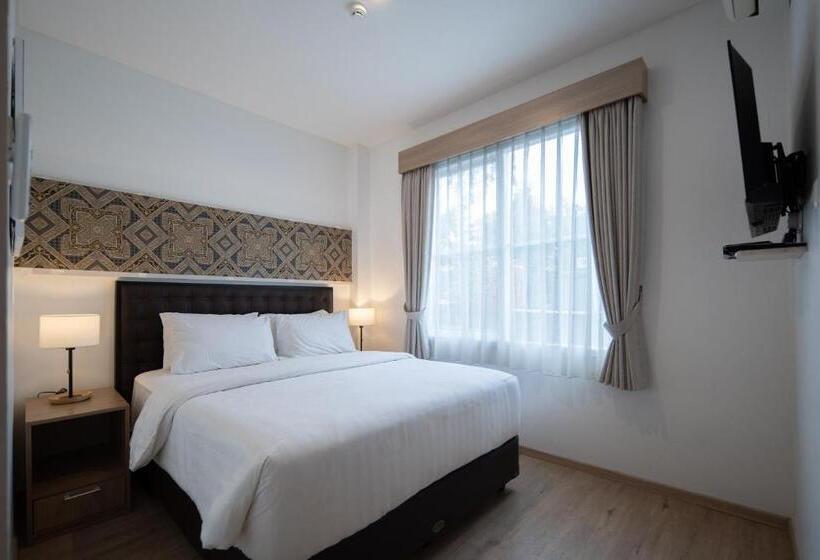 Отель Cove Bening Boutique