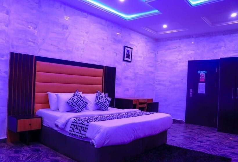 Mt Deluxe Hotel Asaba