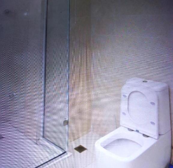 Mt Deluxe Hotel Asaba