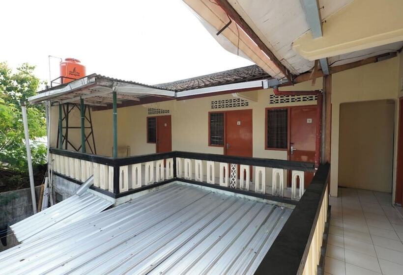 Пансион Kingkost Wonocatur