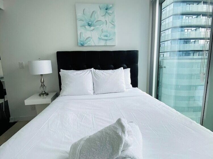 Rivetstays - The York