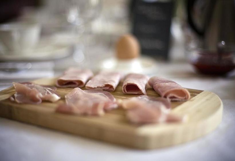 ベッドアンドブレックファースト Au Coeur D Eden