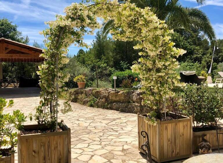 B&b Le Mas Du Galoubet