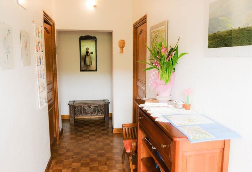 تختخواب و صبحانه Chambres D Hotes Garicoitz