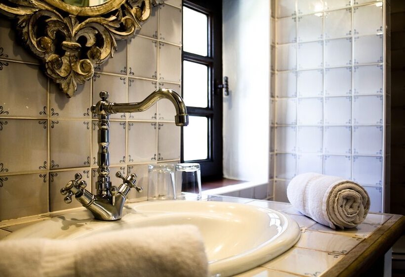 住宿加早餐  Chambres D Hotes Le Mas Julien Piscine Chauffée Adult Only