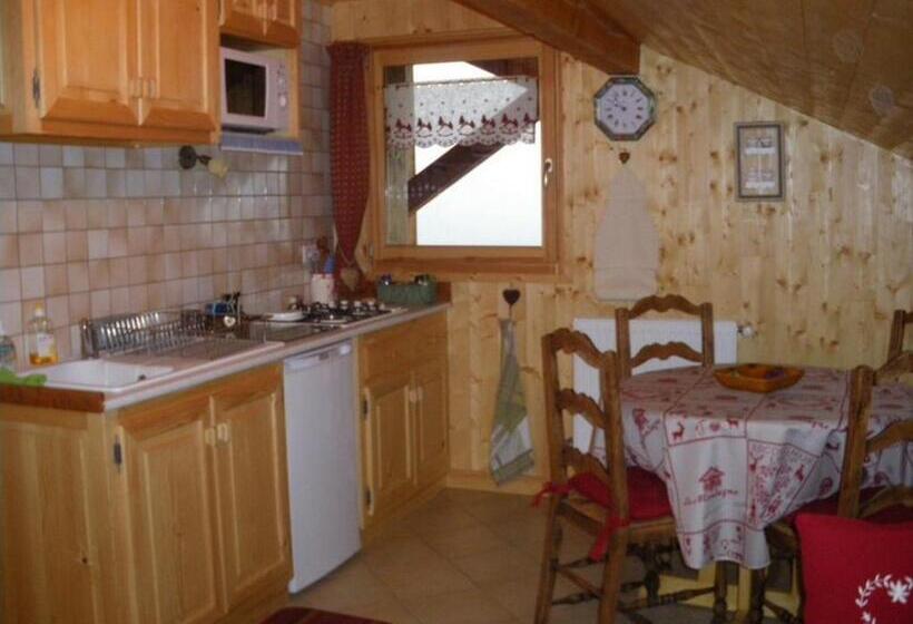 مبيت وإفطار Chambres D'hôtes Les Terrasses De Varme