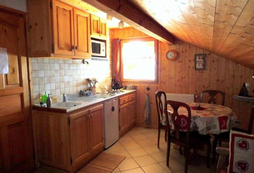 مبيت وإفطار Chambres D'hôtes Les Terrasses De Varme