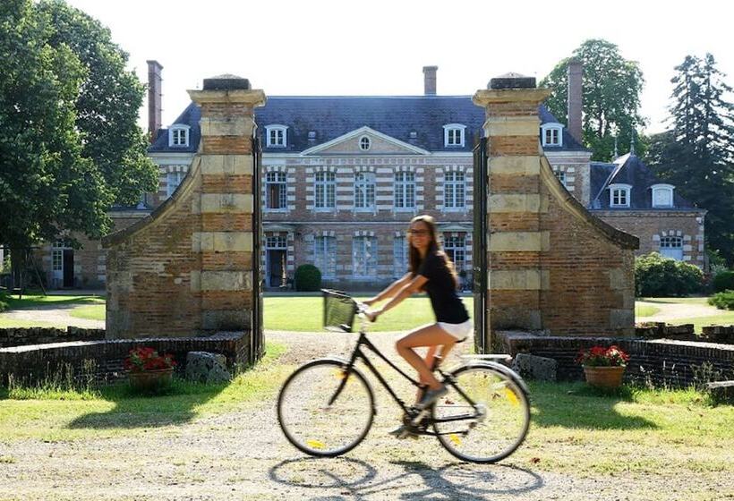 مبيت وإفطار Château De La Giraudière