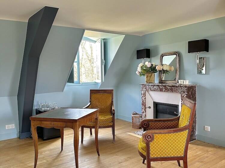 مبيت وإفطار Château De La Giraudière